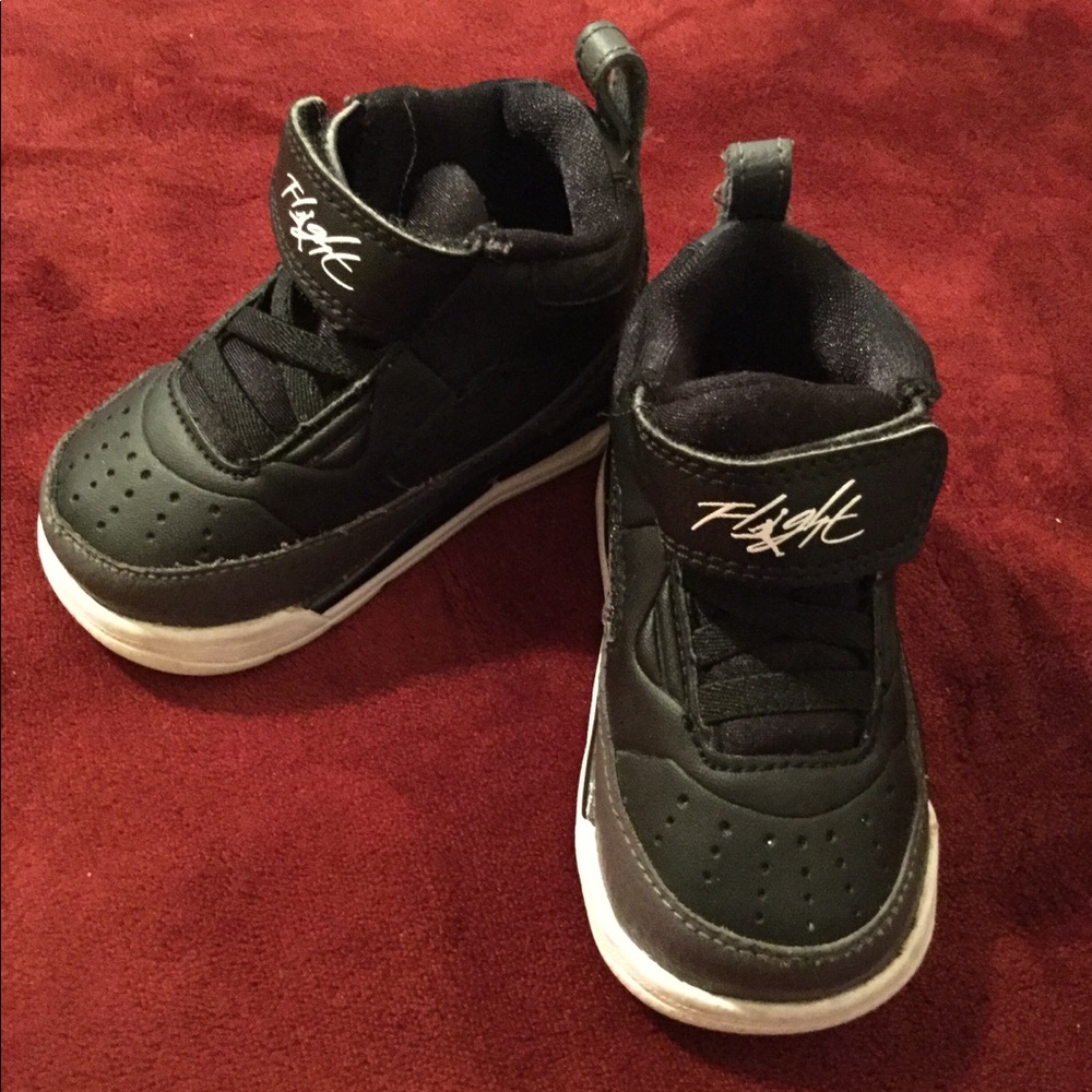 Jordan flight baby shoes